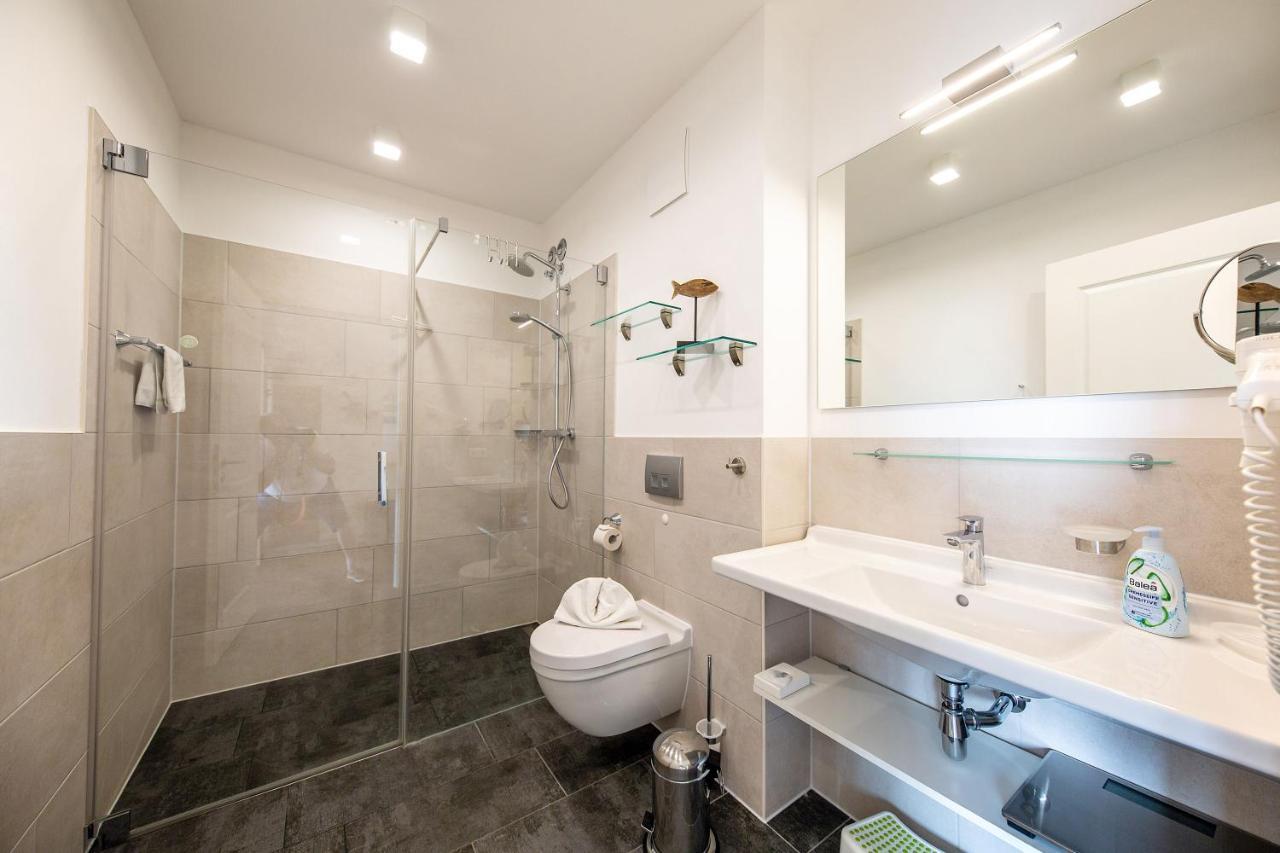Aparthotel Waterkant Suites 2-Raum Fewo Am Meer Mit Spa Börgerende-Rethwisch Esterno foto